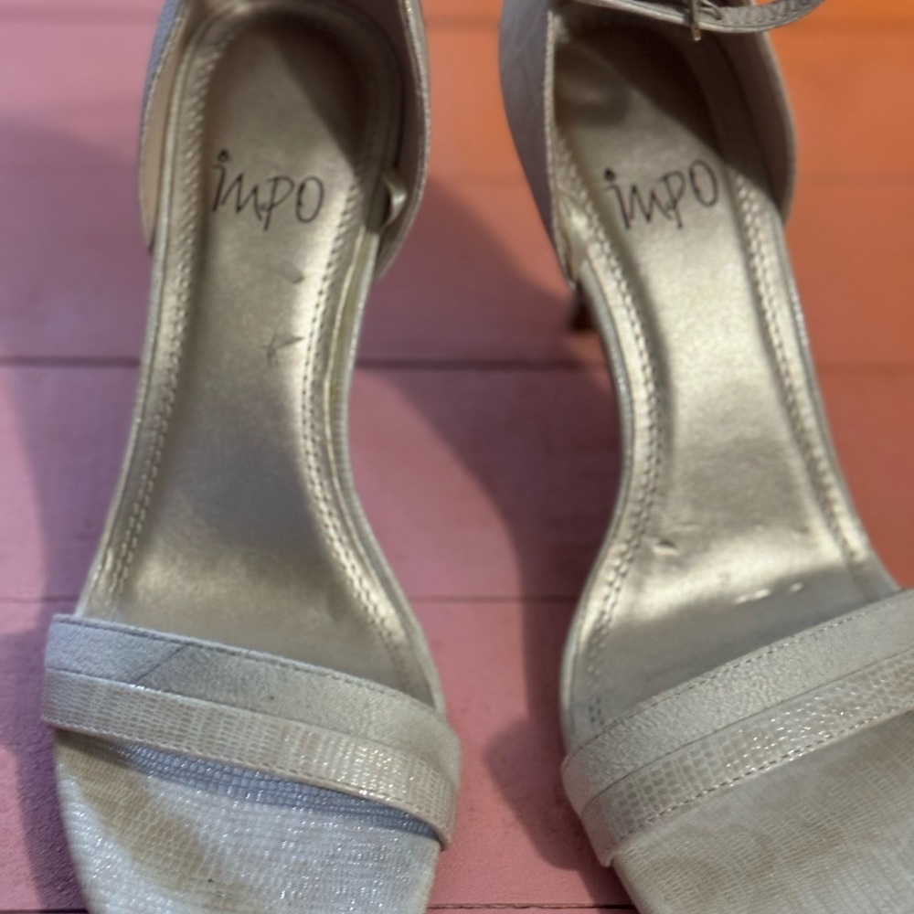 Impo Women's Chic Beige Heels